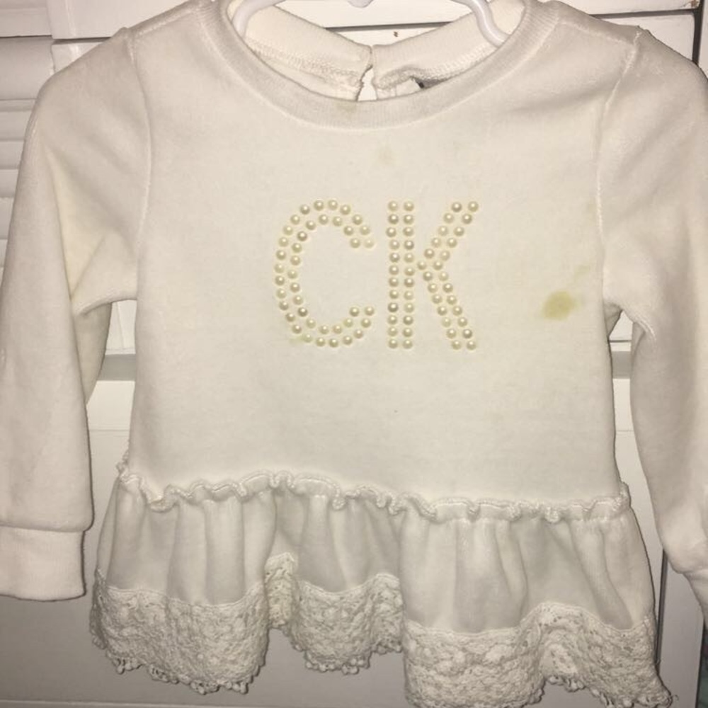 Calvin Klein Sweater Top ✨